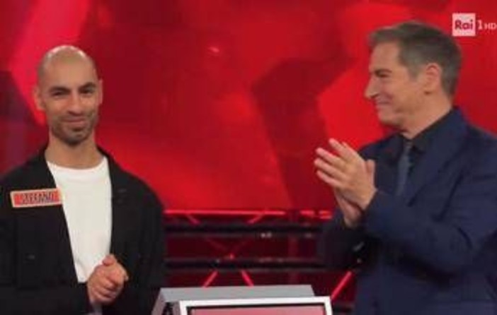 "Mi vuoi sposare?", proposta di matrimonio a L'eredità