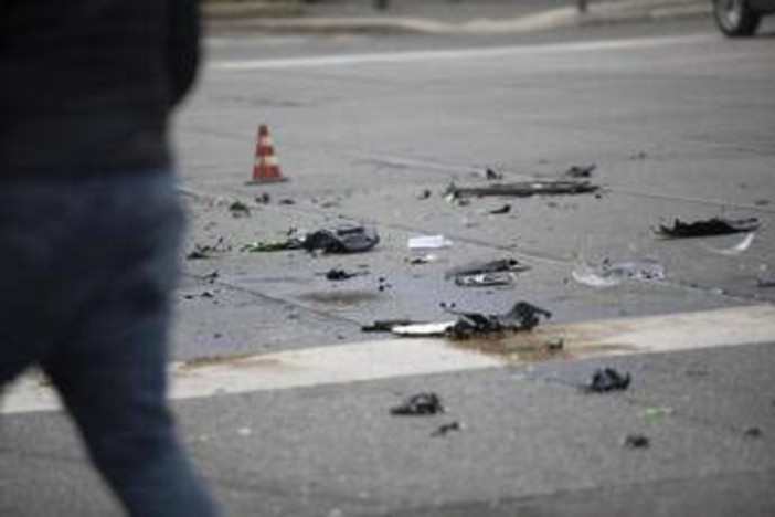 Weekend di sangue sulle strade italiane: giovani vittime a Senago, Jesolo, Savona e Forte dei Marmi Weekend di sangue sulle strade italiane: giovani vittime a Senago, Jesolo, Savona e Forte dei Marmi