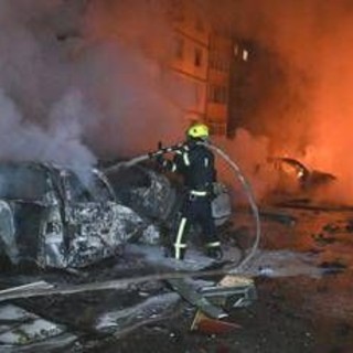 Droni e missili ipersonici sull'Ucraina, Russia: "Risposta ad attacco contro residenza Putin" Droni e missili ipersonici sull'Ucraina, Russia: "Risposta ad attacco contro residenza Putin"