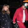 Taylor Swift si sposa, le regole del matrimonio blindato: vietati smartphone e il +1 ai single