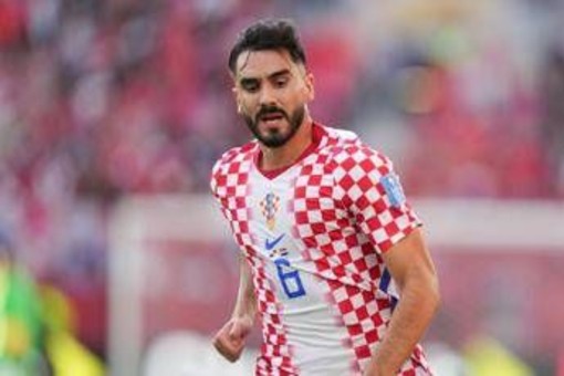 Colpo in difesa per la Lazio, è fatta per Sutalo dall'Ajax Colpo in difesa per la Lazio, è fatta per Sutalo dall'Ajax