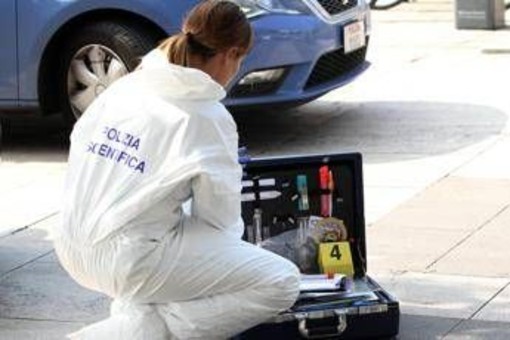 Roma, 89enne uccide la moglie e si suicida: l'anziana era malata oncologica Roma, 89enne uccide la moglie e si suicida: l'anziana era malata oncologica