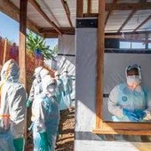 Ebola, oltre 2mila morti in Congo: epidemia potrebbe superare record 2018-2020 Ebola, oltre 2mila morti in Congo: epidemia potrebbe superare record 2018-2020