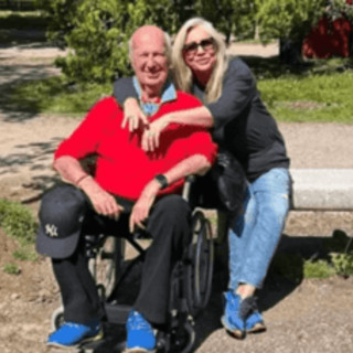 Mara Venier, il marito Nicola Carraro: "In fin di vita per un farmaco dimagrante" Mara Venier, il marito Nicola Carraro: "In fin di vita per un farmaco dimagrante"