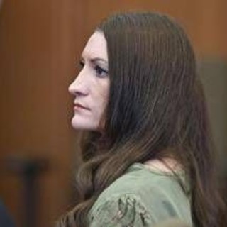 Il processo a Lindsay Clancy è nullo, un giurato dice no a infermità mentale per la donna che uccise 3 figli