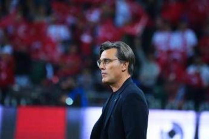 Italia avanti 3-0 a fine primo tempo, i tifosi della Turchia contro Montella: "Dimissioni"