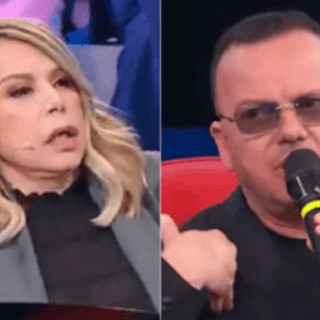 Gigi D'Alessio contro Anna Pettinelli, botta e risposta ad Amici: cosa è successo Gigi D'Alessio contro Anna Pettinelli, botta e risposta ad Amici: cosa è successo