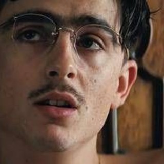 Timothée Chalamet scalza Checco Zalone, 'Marty Supreme' vola in testa al box office italiano