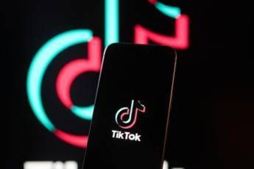 TikTok, accordo su cessione ramo Usa. Trump: "Felice di averla salvata". E ringrazia Xi TikTok, accordo su cessione ramo Usa. Trump: "Felice di averla salvata". E ringrazia Xi