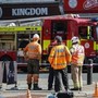 Londra, incendio in supermercato Kosher: 100 pompieri in campo Londra, incendio in supermercato Kosher: 100 pompieri in campo