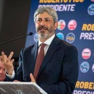 Campania, Roberto Fico proclamato presidente della Regione: "Il faro sarà l'etica pubblica" Campania, Roberto Fico proclamato presidente della Regione: "Il faro sarà l'etica pubblica"