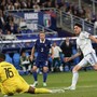 Bastoni risponde alla magia di Olise, Francia-Italia 1-1 Bastoni risponde alla magia di Olise, Francia-Italia 1-1