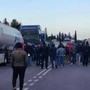 Ex Ilva, a Taranto prosegue mobilitazione operai in protesta: nuovi blocchi e disagi su statale 106