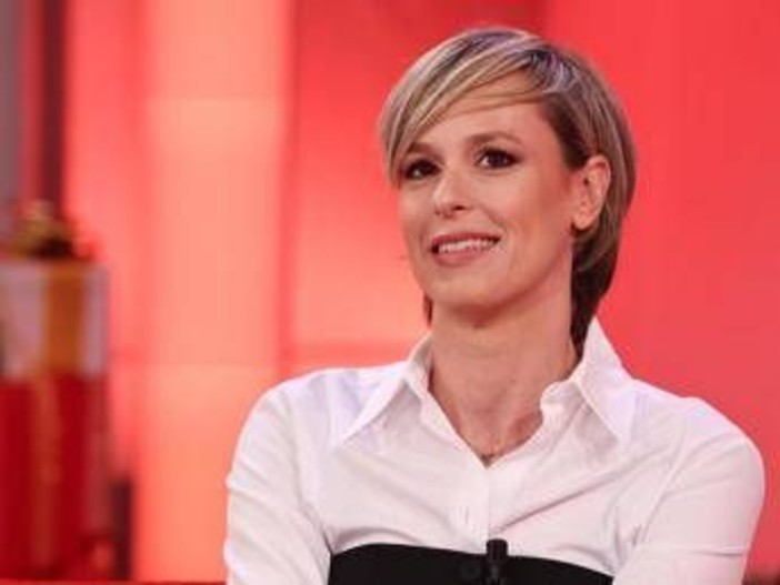 Federica Pellegrini, travolta dalle critiche per il parto cesareo: le polemiche e la replica