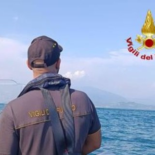 Lago di Garda, ancora senza esito le ricerche del giovane che ha salvato un bimbo inglese di 7 anni Lago di Garda, ancora senza esito le ricerche del giovane che ha salvato un bimbo inglese di 7 anni