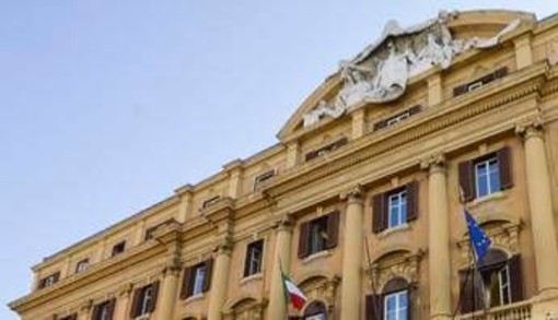 Manovra, centrodestra punta a 'emendamenti bandiera': si tratta sull'oro