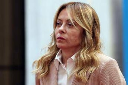 Meloni: "Italia non è Repubblica banane, regole si rispettano" Meloni: "Italia non è Repubblica banane, regole si rispettano"