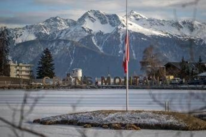 Crans-Montana, media: indagato l'ex responsabile della sicurezza del comune Crans-Montana, media: indagato l'ex responsabile della sicurezza del comune