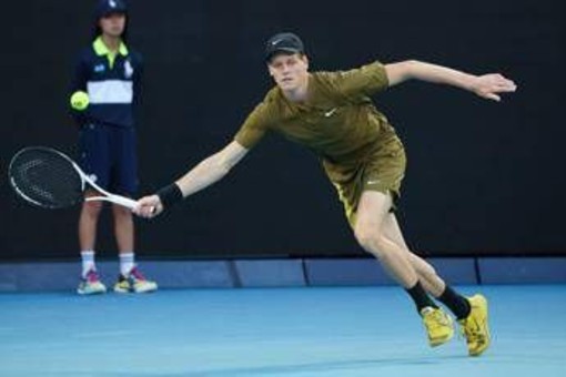Australian Open, Sinner e il colpo del torneo: la magia contro Shelton