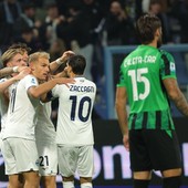 Lazio inarrestabile e al comando, Sassuolo travolto 6-2 a Reggio Emilia Lazio inarrestabile e al comando, Sassuolo travolto 6-2 a Reggio Emilia