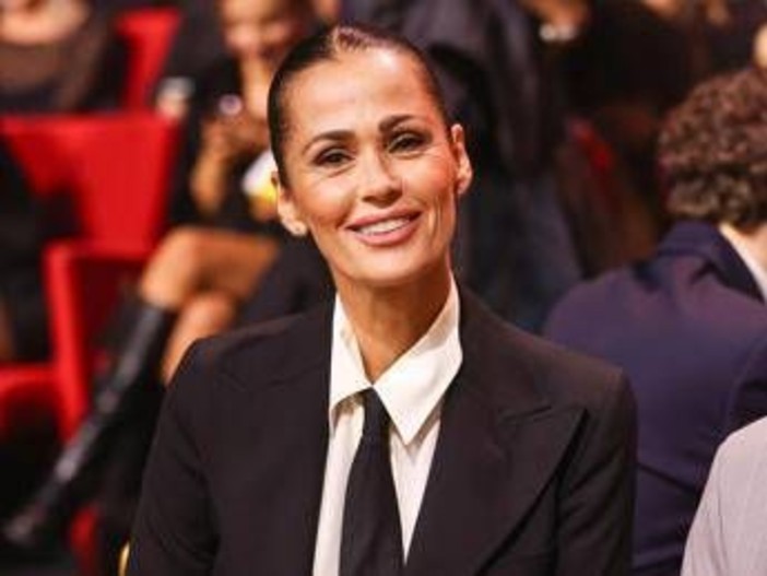 Samantha de Grenet: "Nel 1996 dovevo co-condurre Sanremo , poi scelsero Ferilli" Samantha de Grenet: "Nel 1996 dovevo co-condurre Sanremo , poi scelsero Ferilli"