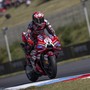Bagnaia vince la Sprint di Brno davanti a Ogura e Marquez, out Bezzecchi