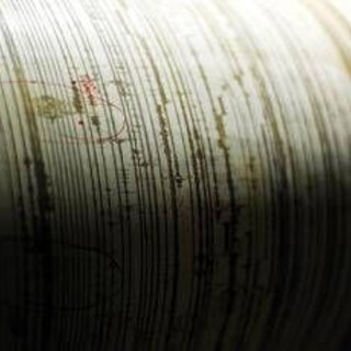 Terremoto in Sicilia, tre scosse al largo delle Eolie e nello Stretto di Messina Terremoto in Sicilia, tre scosse al largo delle Eolie e nello Stretto di Messina