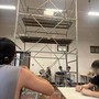 Primo giorno di scuola, a Roma studenti in classe con l'impalcatura Primo giorno di scuola, a Roma studenti in classe con l'impalcatura