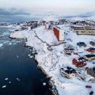 Groenlandia, Trump: "Potrei dover scegliere tra l'isola e la Nato". Mercoledì incontro Usa-Danimarca