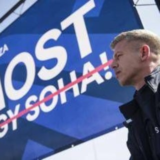 Elezioni in Ungheria, chi è Magyar: l'ex insider che può battere Orban