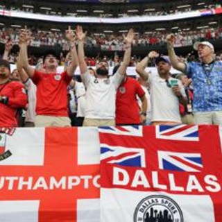 Mondiali, Inghilterra vince e tifosi festeggiano... con gli Oasis