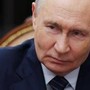 Ucraina-Russia, la strage di soldati di Putin. Zelensky: "Voglio 1000 droni al giorno"