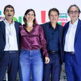 Centrosinistra, sprint Schlein, Conte e Avs: programma a novembre e primarie a febbraio Centrosinistra, sprint Schlein, Conte e Avs: programma a novembre e primarie a febbraio