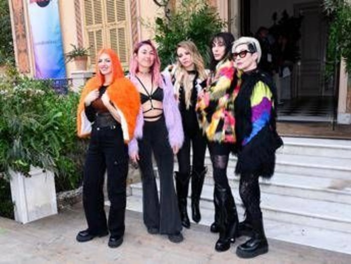 Sanremo 2026, Bambole di Pezza: la band femminista con 'Resta con me' Sanremo 2026, Bambole di Pezza: la band femminista con 'Resta con me'