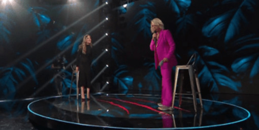 De Filippi 'interroga' Fagnani a Belve, il siparietto sul... catechismo