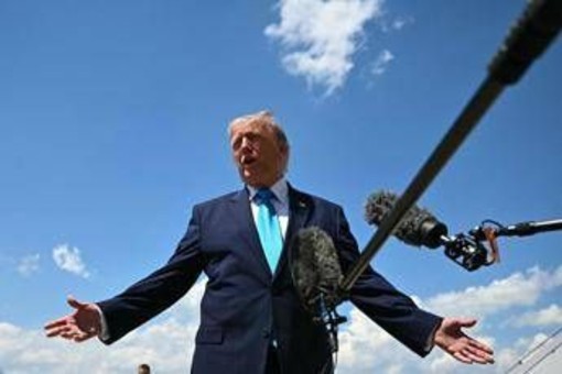 Iran, Trump: "Ho pazienza, aspetto la risposta giusta di Teheran" Iran, Trump: "Ho pazienza, aspetto la risposta giusta di Teheran"