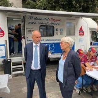 Emergenza sangue nel Lazio, in Campania e Sicilia: oggi a piazza Mastai la raccolta straordinaria Adnkronos-Avis Emergenza sangue nel Lazio, in Campania e Sicilia: oggi a piazza Mastai la raccolta straordinaria Adnkronos-Avis