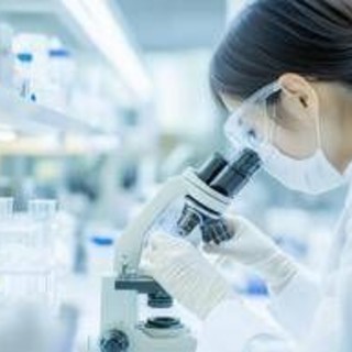 Medicina di laboratorio: "Innovazione digitale con formazione del personale"