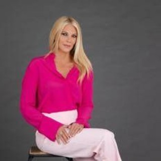 Eleonora Daniele 'unstoppable', 50 anni e mille progetti: "La tv urlata non funziona, il pubblico ha bisogno di ascolto"