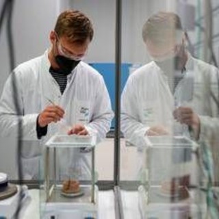 Cancro polmone, ok Ue a lurbinectedina più atezolizumab in prima linea Cancro polmone, ok Ue a lurbinectedina più atezolizumab in prima linea