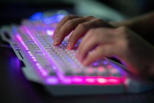 Intelligence, al via campagna di reclutamento: quali profili cercano gli 007 italiani