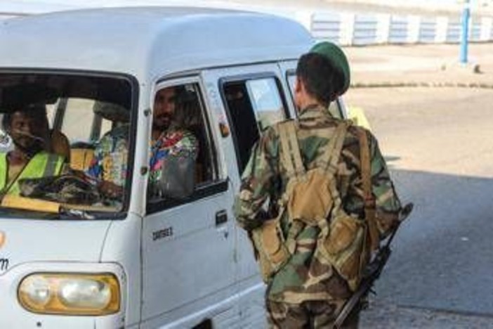 Yemen, tv "Esplosioni ad Aden, aeroporto sotto attacco di missili Houthi"