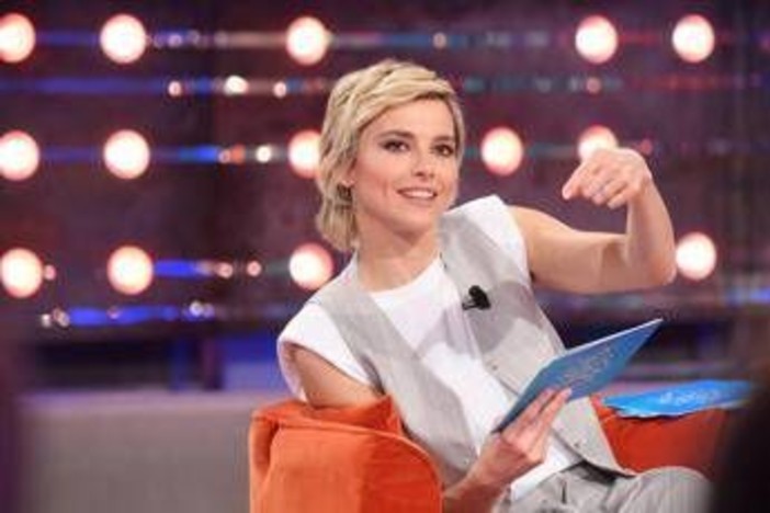 Da noi... a ruota libera, domenica 22 febbraio: gli ospiti e le anticipazioni di oggi