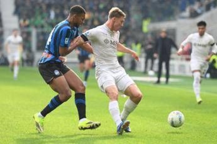 Napoli, furia Manna dopo gol annullato con Atalanta: "Imbarazzante, dov'è il Var?". Silenzio Conte