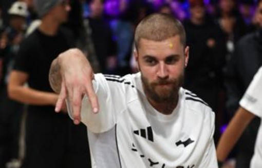 Mondiali, anche Justin Bieber tra le superstar dell'half-time show della finale