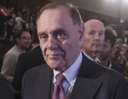 Mastella: "A tutti chiedo di pregare per me. Anche io sono malato, spero di farcela" Mastella: "A tutti chiedo di pregare per me. Anche io sono malato, spero di farcela"