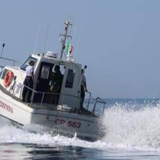 Cattolica, fermato 45enne per tentato omicidio: si era gettato in mare in auto con la moglie Cattolica, fermato 45enne per tentato omicidio: si era gettato in mare in auto con la moglie