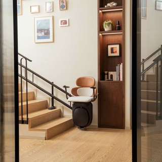 Mobilità domestica, una ricerca Stannah sfata stereotipo dell’anziano sedentario