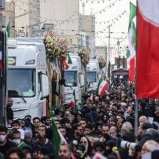 Iran, attivisti: "Più di 6.200 morti accertati nelle proteste". Impiccato uomo accusato di spionaggio per Israele Iran, attivisti: "Più di 6.200 morti accertati nelle proteste". Impiccato uomo accusato di spionaggio per Israele