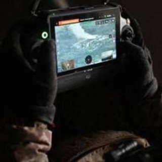 Ucraina, droni e missili contro mega raffineria e impianto di esplosivi russi. Mosca colpisce Odessa